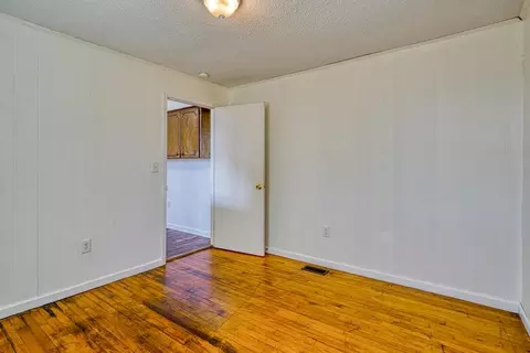 Bedroom - 111 Forest Ln, Arcadia, SC 29320 photo 2 of 11