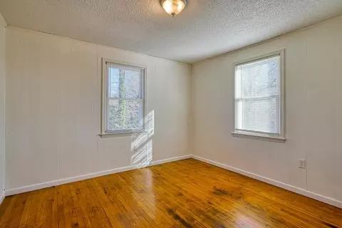 Bedroom - 111 Forest Ln, Arcadia, SC 29320 photo 4 of 11