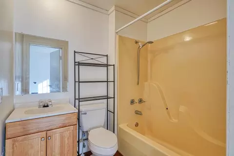 Bath - 111 Forest Ln, Arcadia, SC 29320 photo 1 of 1