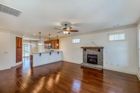 802 Lynshire Ln, Moore, SC 29369 photo 3