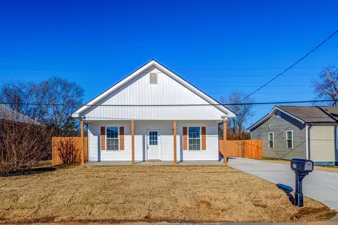 19 Hunt St, Greenville, SC 29611