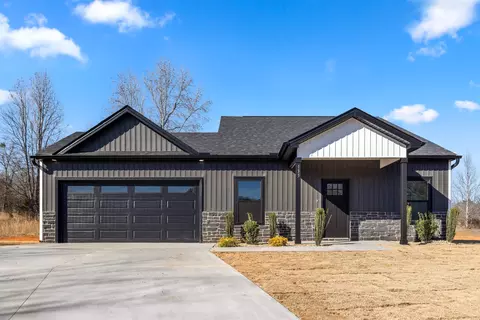 135 Folk Rd, Chesnee, SC 29323