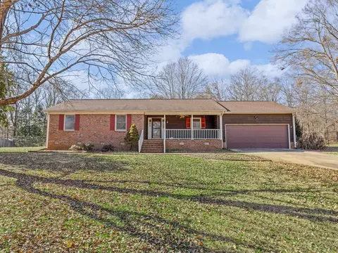 179 Miles Dr Ext, Spartanburg, SC 29306