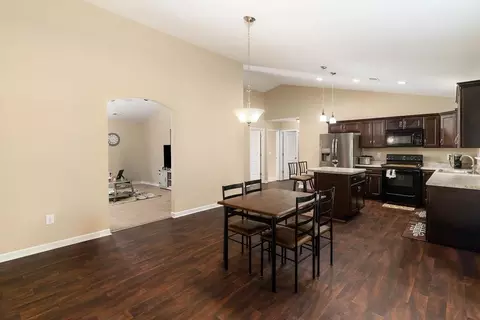 311 Alexander Ct, Laurens, SC 29360 photo 8