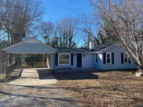 197 Washington Rd, Cowpens, SC 29330