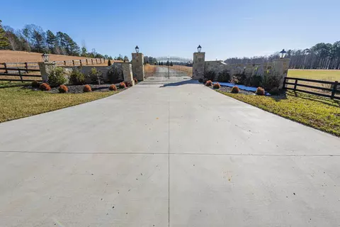 520 Bascule Ridge Ln, Campobello, SC 29322