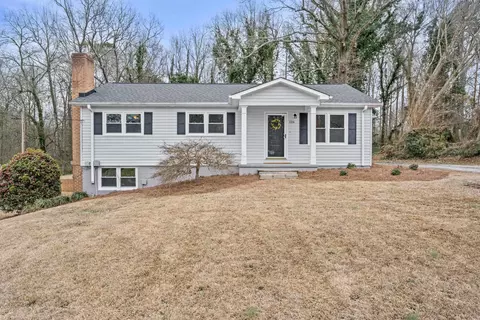 126 Shoally St, Boiling Springs, SC 29316