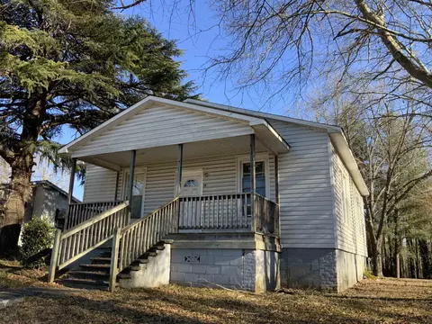 18 Pond St, Spartanburg, SC 29303
