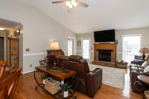 45 Rollingreen Rd, Greer, SC 29651 photo 11