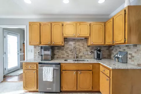 45 Rollingreen Rd, Greer, SC 29651 photo 16