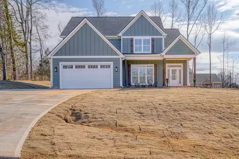 155 Chestnut Dr, Woodruff, SC 29388