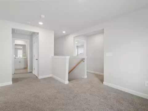 Entry Way - 605 Spruce Pine Dr, Pendleton, SC 29670 photo 5 of 6