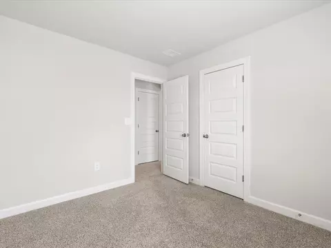 Bedroom - 605 Spruce Pine Dr, Pendleton, SC 29670 photo 7 of 7