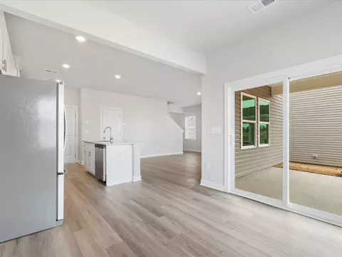 Entry Way - 605 Spruce Pine Dr, Pendleton, SC 29670 photo 3 of 6