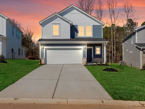 415 Yellowstone Trl, Gray Court, SC 29645