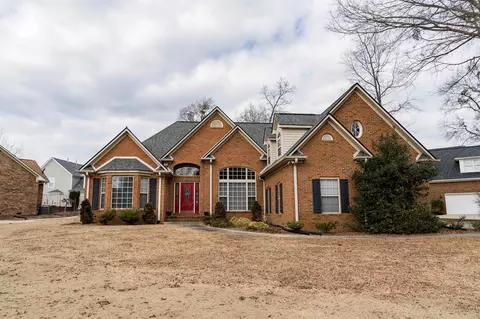 631 Sterling Dr, Boiling Springs, SC 29316