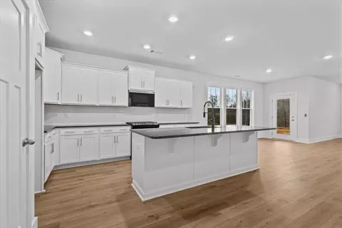 810 Rodin Rd, Moore, SC 29369 photo 9