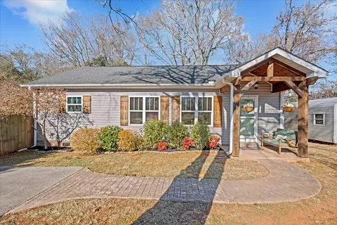 415 Darlington Ave, Greenville, SC 29609