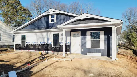 105 Walnut St, Gaffney, SC 29340