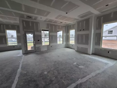 Living - 136 Jonah Rd, Gaffney, SC 29341 photo 1 of 3