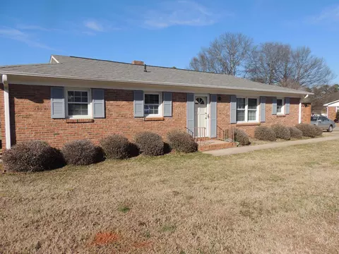 1090 Springfield Rd, Boiling Springs, SC 29316