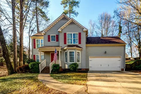 5 Taunton Ct, Simpsonville, SC 29680