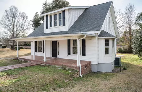 Exterior - 708 E Main St, Union, SC 29379 photo 4 of 7