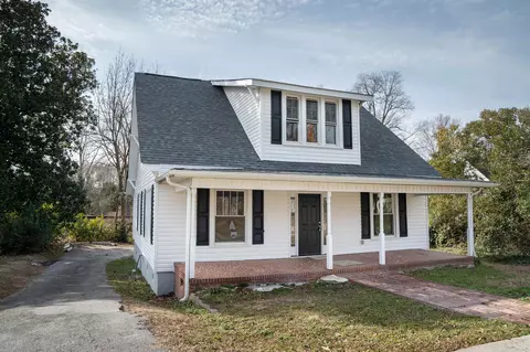 Exterior - 708 E Main St, Union, SC 29379 photo 3 of 7