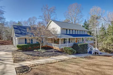 165 Commodore Dr, Duncan, SC 29334