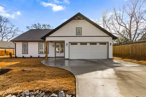 501 Gordon St, Greenville, SC 29611