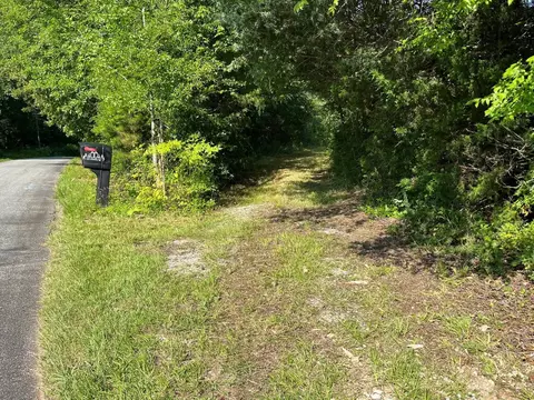 200 Chumley Rd, Woodruff, SC 29388