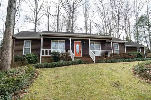 902 Sussex Ct, Spartanburg, SC 29301