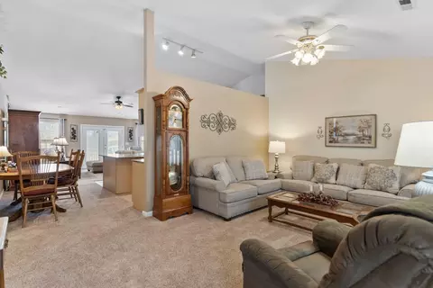 194 Clearview Cir, Greer, SC 29651 photo 4