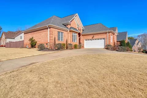 106 Tybee Dr, Simpsonville, SC 29681
