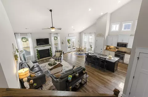 Entry Way - 117 Foxbank Cir, Greer, SC 29651 photo 2 of 2