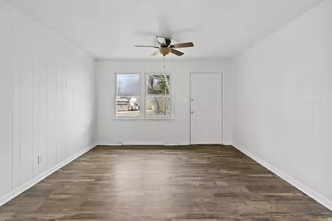 Living - 170 Crescent Dr, Moore, SC 29369 photo 1 of 1