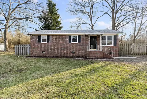 170 Crescent Dr, Moore, SC 29369