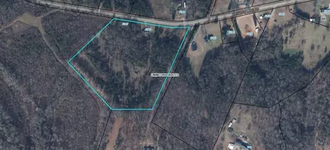 5385 Rainbow Lake Rd, Campobello, SC 29322