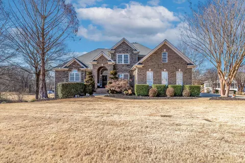 255 Sandy Run Dr, Greer, SC 29651