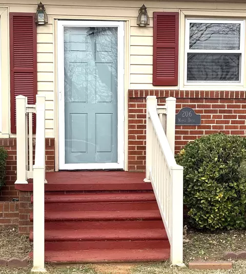 206 Maple Dr, Gaffney, SC 29341 photo 3