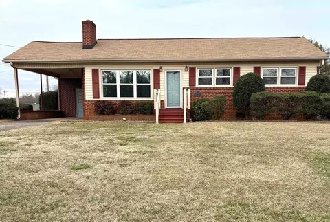 206 Maple Dr, Gaffney, SC 29341