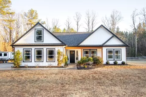 2531 Motlow Creek Rd, Campobello, SC 29322