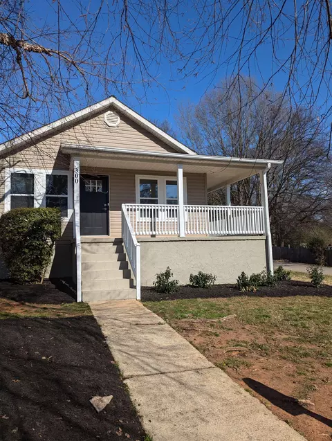 300 Honour St, Greenville, SC 29611