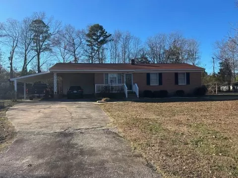 2458 Morningside Dr, Lancaster, SC 29720