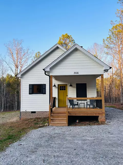 366 Skippers Lodge Rd, Cross Hill, SC 29332