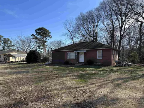 463 Carolina Dr Ext, Spartanburg, SC 29306