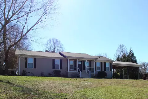 Exterior - 108 Saluda Rd, Moore, SC 29369 photo 2 of 10