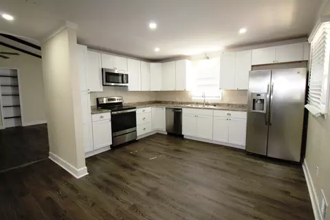 Kitchen - 108 Saluda Rd, Moore, SC 29369 photo 1 of 2