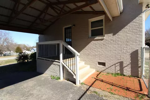Exterior - 108 Saluda Rd, Moore, SC 29369 photo 9 of 10