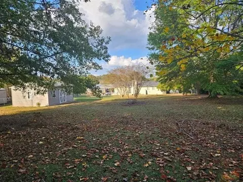 Exterior - 108 Saluda Rd, Moore, SC 29369 photo 7 of 10